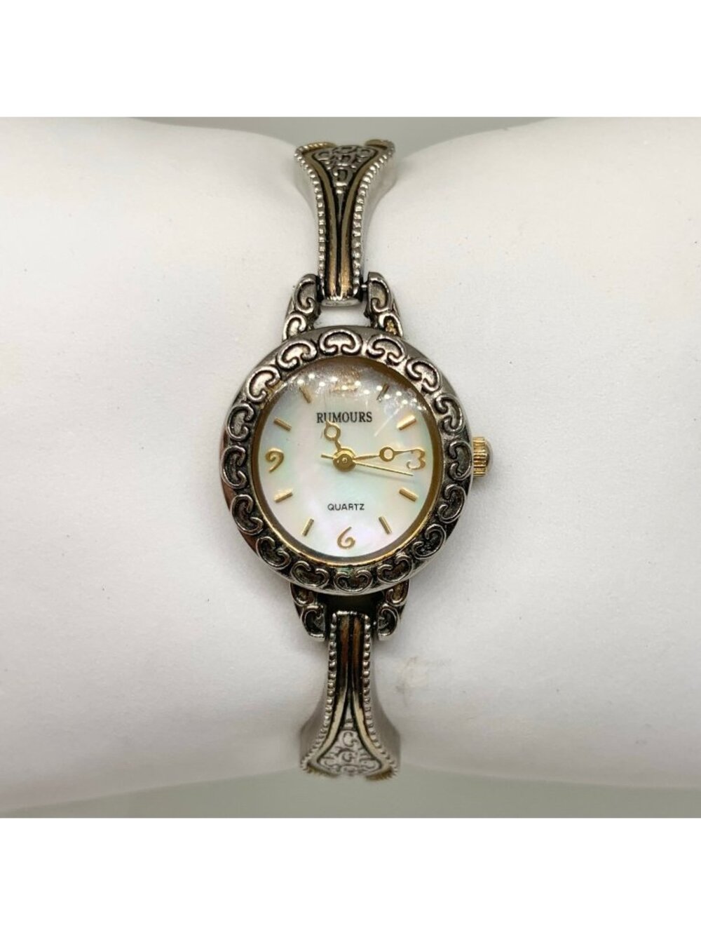 Vintage rumours women’s watch silver gold tone 22mm round mop dial running